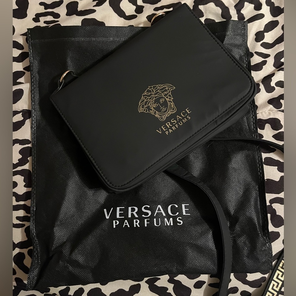 Versace purse ! Never used